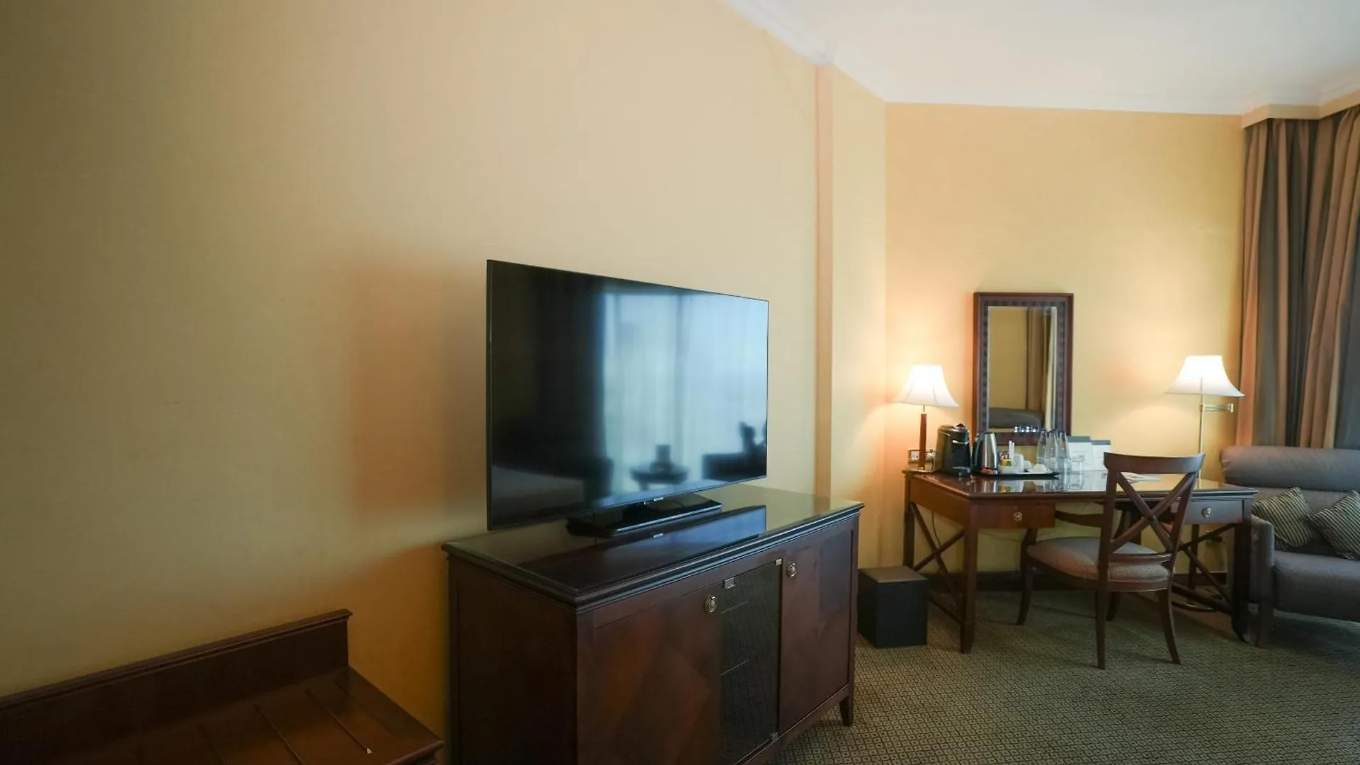 Sheraton Dammam Hotel & Convention Centre 5*,