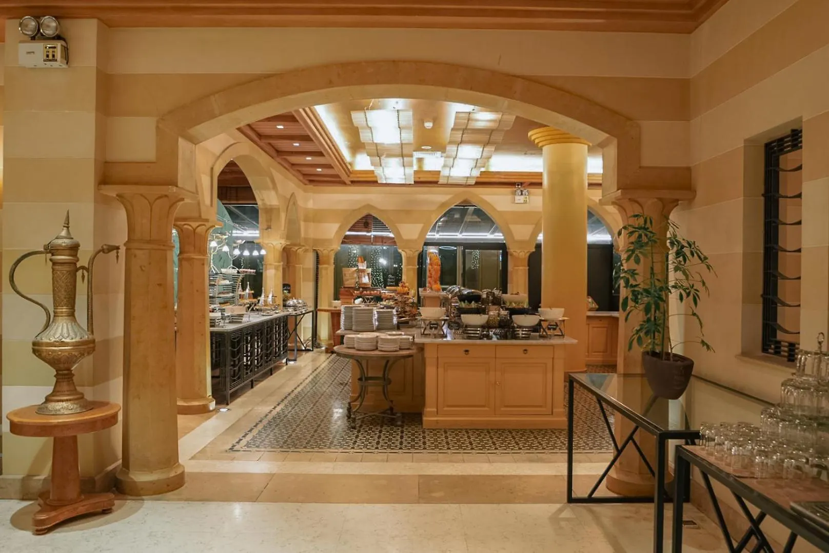 *****  Sheraton Dammam Hotel & Convention Centre Саудовская Аравия